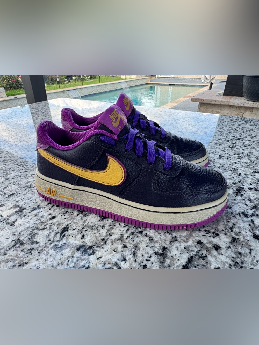 Nike Kids' Air Force 1 Low Top Sneakers in Black/Purple/Yellow Lakers